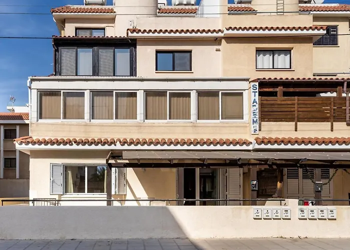 Levante - 2-br & Terrace In *